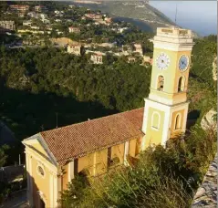  ?? Le chantier de Notre-Dame-de-l’Assomption est en friche depuis quinze ans. (Photo J.-M. P.) ??