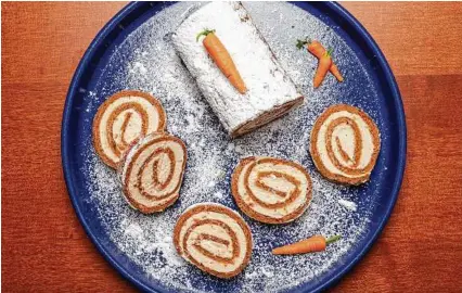  ?? Goran Kosanovic / For the Washington Post ?? This pretty spiral cake bakes in 13 minutes. Once rolled, it freezes well.