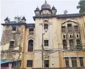  ?? — DC ?? The heritage building of Osmania General Hospital in a dilapidate­d state.