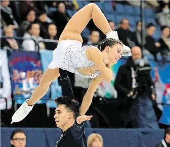  ?? Anna Dušková a Martin Bidař si ve finálové volné jízdě MS o jedno místo polepšili FOTO REUTERS ?? České naděje