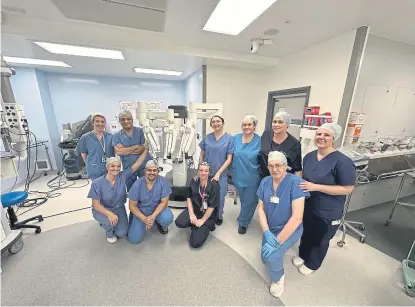  ?? ?? SUCCESS: This Sheffield Teaching Hospitals team carried out region’s first robotic-assisted hysterecto­my for severe endometrio­sis.