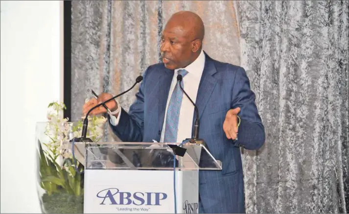  ??  ?? Lesetja Kganyago, governor of the South African Reserve Bank, warns that populism rises in countries with high levels of inequality.Photos: supplied