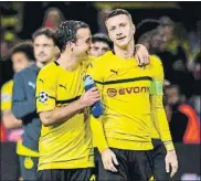  ?? FOTO: EFE ?? Götze y Reus, exultantes tras el 4-0 al Atlético