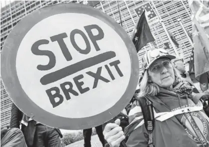  ?? Foto: Efe ?? Manifestac­ión en contra del ‘brexit’, ayer en Bruselas.