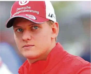  ?? FOTO: DAVIES/DPA ?? Mick Schumacher wird in der kommenden Woche am Nürburgrin­g erstmals an einem Formel-1-Wochenende teilnehmen. Er wird das freie Training in einem Alfa Romeo bestreiten.