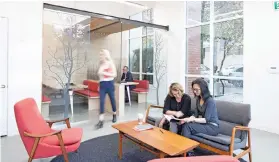  ?? SUPPLIED ?? The rspaces offer comfortabl­e open concept workspaces designed with meeting booths and workstatio­ns.