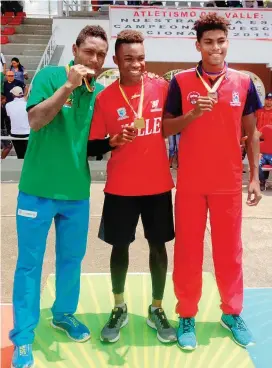  ?? FOTO ?? Géiner Moreno (Bolívar), Juan David Moreno y Arnovis Dalmeto (Valle) hacen parte del equipo atlético.