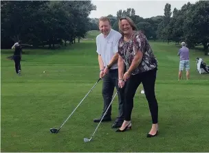 ??  ?? ●● Steve and Moira Loake are organising a golf day for Bosley disaster victims