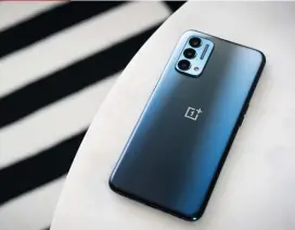  ??  ?? The design is classic Oneplus: Love it or hate it.