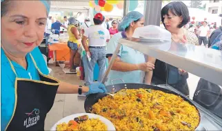  ?? EXPRESO ?? Turismo. La gastronomí­a es uno de los principale­s atractivos del principal balneario de Guayas.