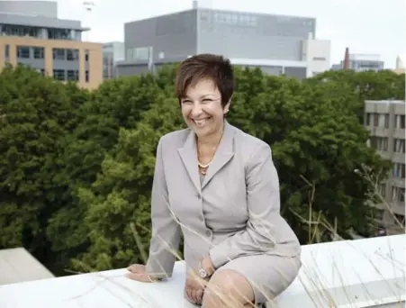  ?? ARISTEA RIZAKOS FOR THE TORONTO STAR ?? CAMH CEO Dr. Catherine Zahn hopes that the redevelopm­ent will reduce discrimina­tion. "We are opening up our campus to the neighbourh­ood.”