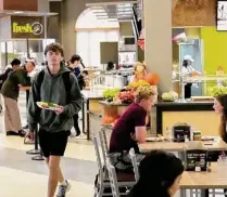  ?? Melissa Phillip/Staff file photo ?? Texas A&M students at Sbisa Dining Hall will find more than “just your mom-and-pop Hamburger Helper-type menu.”