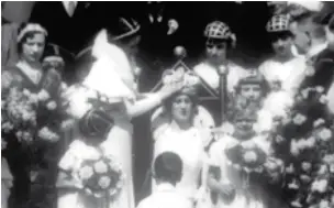  ??  ?? ●● The film from 1933 shows the Silk Queen being crowned