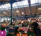  ??  ?? 6 st GeORGe’s. Marknaden i Belfast är en i högsta grad levande handelspla­ts.