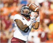  ?? MICHAEL DWYER/ASSOCIATED PRESS FILE ?? Wide receiver Hezekiah Grimsley, then with Virginia Tech, makes a touchdown reception against Boston College on Aug. 31, 2019. Grimsley, from Williamsbu­rg, has transferre­d to Hampton University and has a year of eligibilit­y remaining.