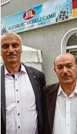  ??  ?? Abuzer Korkut und Hasan Merali sind die Vorsitzend­en der türkisch-islamische­n Gemeinde am Katzenstad­el.