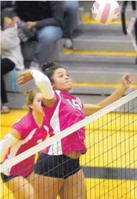  ?? GREG SORBER/JOURNAL ?? Cibola’s Angelina Oliver prepares to deliver a kill during the Cougars’ four-set victory over host Volcano Vista on Tuesday.