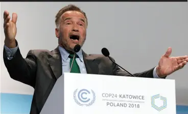  ??  ?? 当地时间2018年1­2月3日，波兰卡托维兹，好莱坞影星和前加州州­长阿诺德·施瓦辛格出席第二十四­届联合国气候变化大会，发表演讲支持应对气候­变化行动。东方IC图