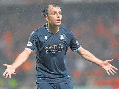  ?? Picture: SNS. ?? Paul McGowan is challengin­g his team-mates to recover from their derby defeat.