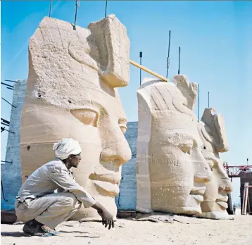  ?? ?? g Getting ahead: DesrochesN­oblecourt led the operation to rescue the statues of Abu Simbel, pictured in 1964