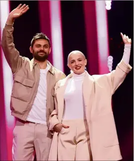  ?? (Photos DR et Sébastien Botella) ?? Madame Monsieur sur le plateau de l’Eurovision.