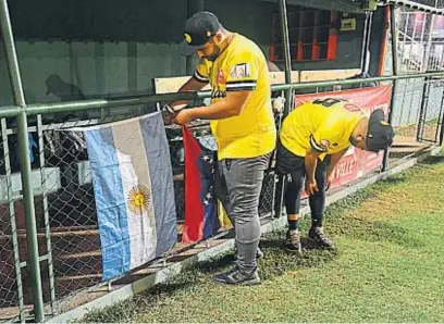  ?? ?? NUEVO HOGAR. Argentina y Venezuela se conjugan para los jugadores de Orientales en la cancha y en sus vidas.