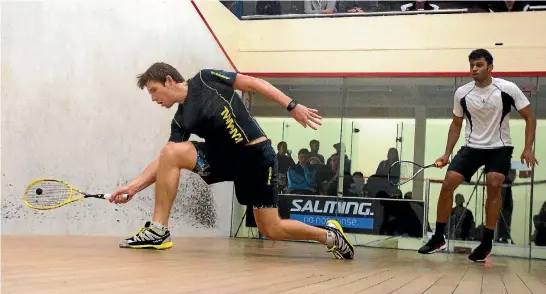  ?? PHOTOS: DAVID UNWIN/FAIRFAX NZ ?? Scotland’s Greg Lobban did not drop a set for the entire NZ Classic on his way to the title yesterday.