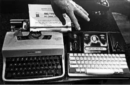  ?? RUSSELL CONTRERAS/AP ?? A 1964 Olivetti Lettera 32 sits next to a Freewrite, a smart typewriter that sends documents to the cloud, on display at a “type-in” event in Albuquerqu­e, N.M.