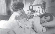  ?? ?? Ellen Burstyn and Linda Blair in “The Exorcist”