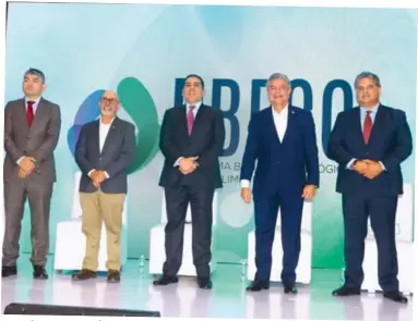  ?? FOTOS MOISÉS VALENZUELA ?? COMITÉ DE EVALUACIÓN. Joseph Malta, Jorge Salaverri, Mario Faraj, Tomás Vaquero y Basilio
Fuschich.