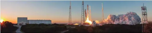  ??  ?? El cohete Falcon 9 despega de Cabo Cañaveral, Florida, con el observator­io Deep Space a bordo. Fue la primera misión de SpaceX al espacio en 2015.