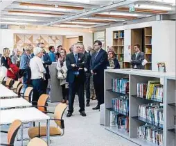  ?? ?? Aus der ehemaligen Salle des Fêtes wurde eine Bibliothek.Foto: