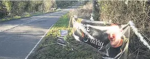  ??  ?? TRIBUTES At the scene of the accident, near RAF Croughton in Northampto­nshire