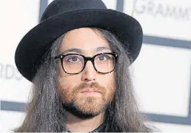  ?? AP ?? “¿Y cómo?”. El hijo de John & Yoko interpeló al socio de su padre.