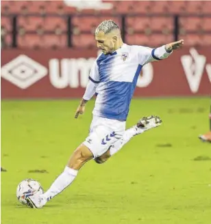  ?? LALIGA ?? Stoichkov será la referencia ofensiva del conjunto de Antonio Hidalgo en el partido de esta noche
//