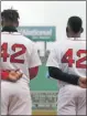  ??  ?? En la MLB es tradición dedicarle un día a Jackie Robinson, un pionero de la raza negra en todo el béisbol
