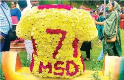  ?? ?? Floral replica of Dhoni’s jersey number 7 at the Kodai Flower Show