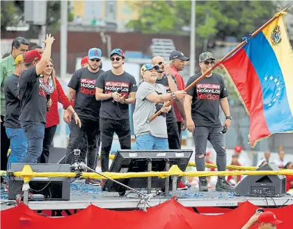  ?? AP ?? Maradona chavista. El ex jugador argentino participó en el acto de cierre del régimen ayer en Caracas.