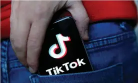  ??  ?? TikTok users are bringing people together with memes about coping with the coronaviru­s pandemic. Photograph: Chesnot/Getty Images