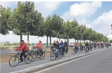  ?? FOTO: STADT ?? Düsseldorf nimmt zum achten Mal beim Stadtradel­n teil und hofft wieder auf viele Radfahrer, die mitmachen und Kilometer sammeln.