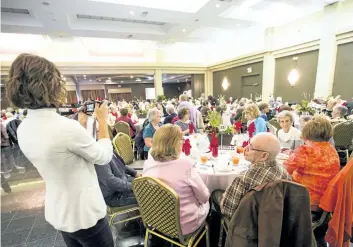  ?? BOB TYMCZYSZYN/STANDARD STAFF ?? Nearly 400 volunteers gathered for an appreciati­on luncheon Thursday at the Americana Conference Resort in Niagara Falls.