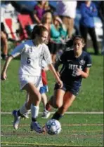  ?? JOHN BLAINE/ FILE PHOTO/ FOR THE TRENTONIAN ?? Brianna Astbury scored twice in the last 11 minutes to help Princeton Day earn a draw with Princeton on Saturday.