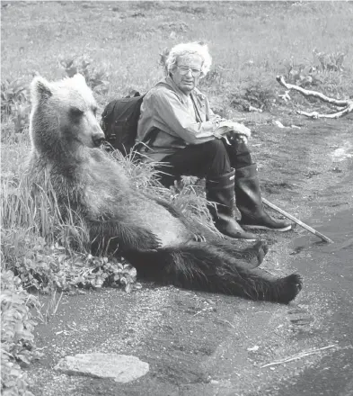  ?? MAUREEN ENNS STUDIO LTD. ?? Charlie Russell lived among the bears in Kamchatka, Russia for several years and determined they are not dangerous.