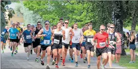  ?? FOTO: JESPER SUNDSTRÖM ?? SNABBAST. Otto Loukkalaht­i (med nummer 178) vann sitt lopp i Fiskars på midsommara­fton.