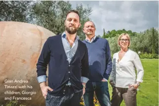  ??  ?? Gian Andrea Tinazzi with his children, Giorgio and Francesca