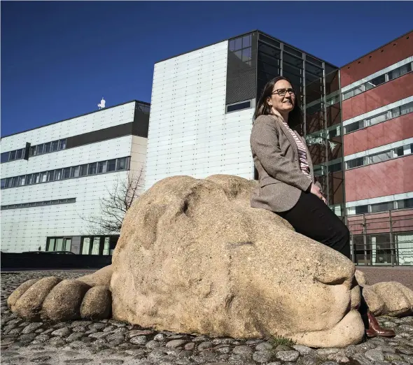  ?? FOTO: LEIF WECKSTRöM ?? – Jag är en stolt tillträdan­de rektor. Arcadas personal och studerande har gjort ett mycket gott jobb, säger Mona Forsskåhl.