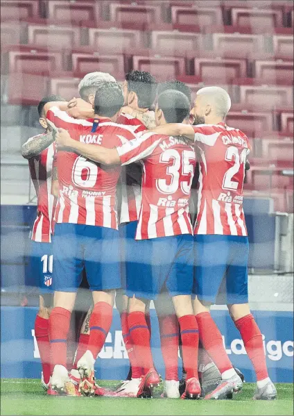  ?? FOTO: J.A.S ?? El Atlético de Madrid logró un trabajado triunfo ante el Real Valladolid en un partido que sirve para asentarse al Real Valladolid