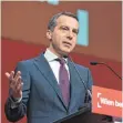  ?? FOTO: DPA ?? Kanzler Christian Kern (SPÖ) sperrt sich gegen Neuwahlen.