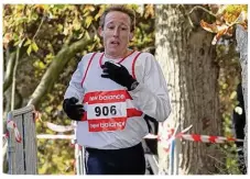  ??  ?? L’Aubergenvi­llois Guillaume Rémy, vainqueur du 6 km.