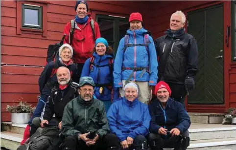  ?? STRANDDALE­N TURISTHYTT­E ?? Disse blide turgåerne fra Stavanger Turistfore­ning 60+ hadde nylig et flott opphold på Stranddals­hytta. Første rekke: Arnfinn Livastøl, Per A. Svanes, Inger Johanne Svanes og Henry Moore. Bakre rekke: Marit A. Bokneberg, Len Duevel, Sølve Ims Ottesen, Olaug Alice Johannesen og Dag Jostein Heggland.